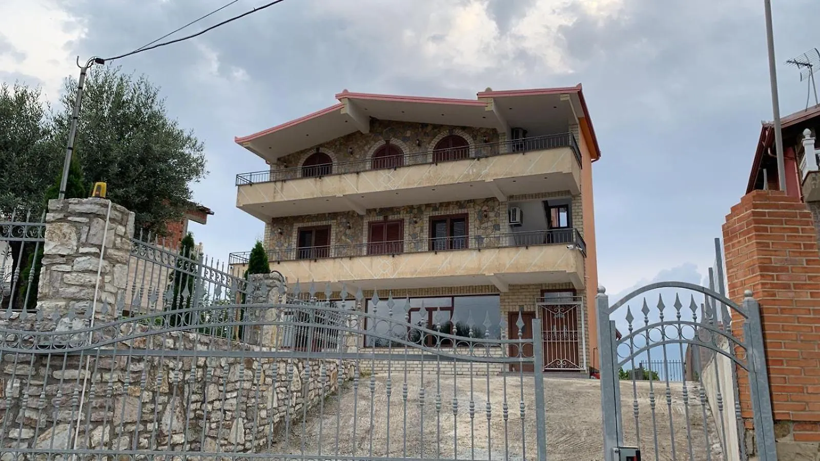 Villa Panorama Ishem دراس 0*,  ألبانيا