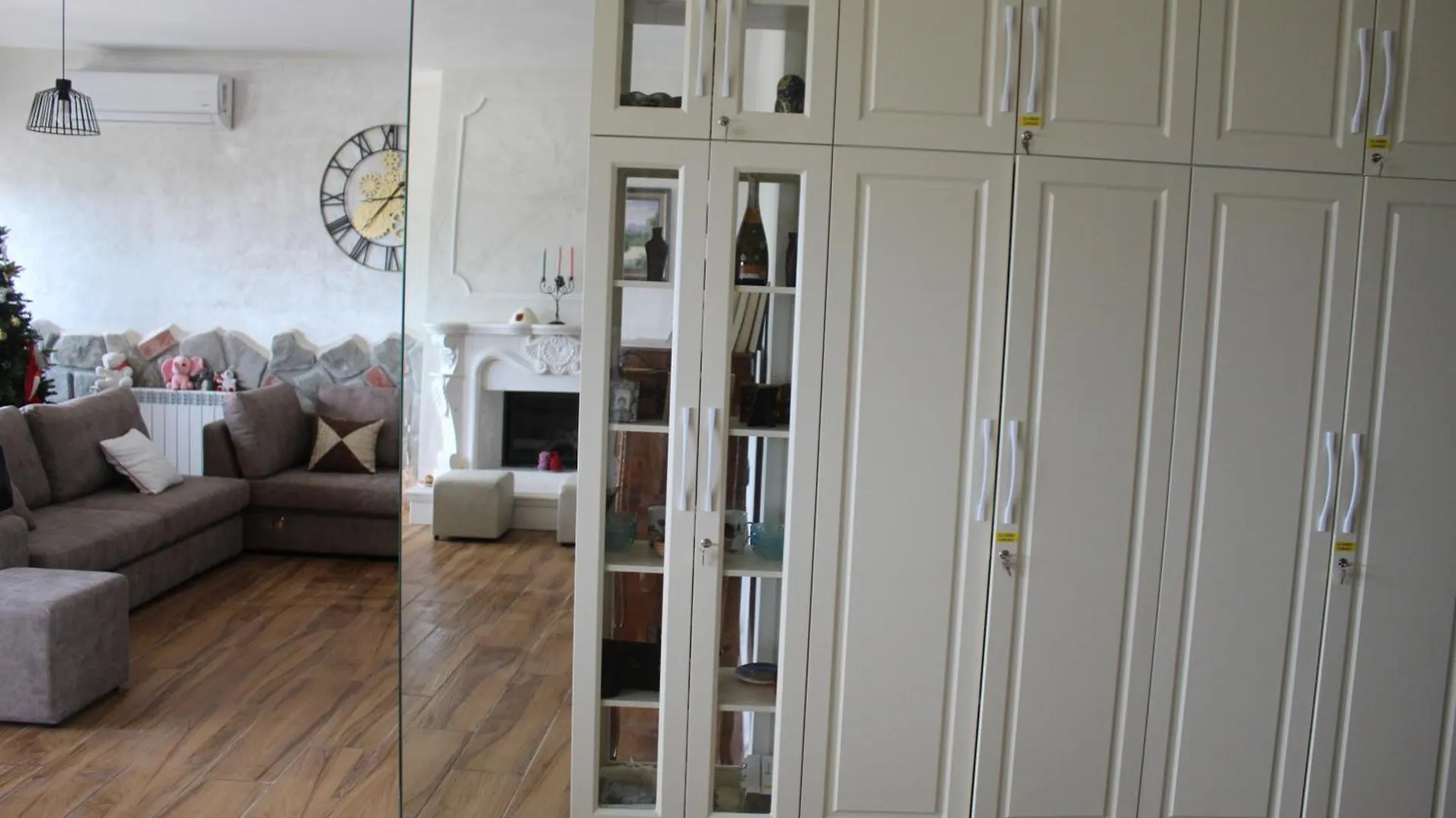 Villa Panorama Ishem دراس بيت للعطل