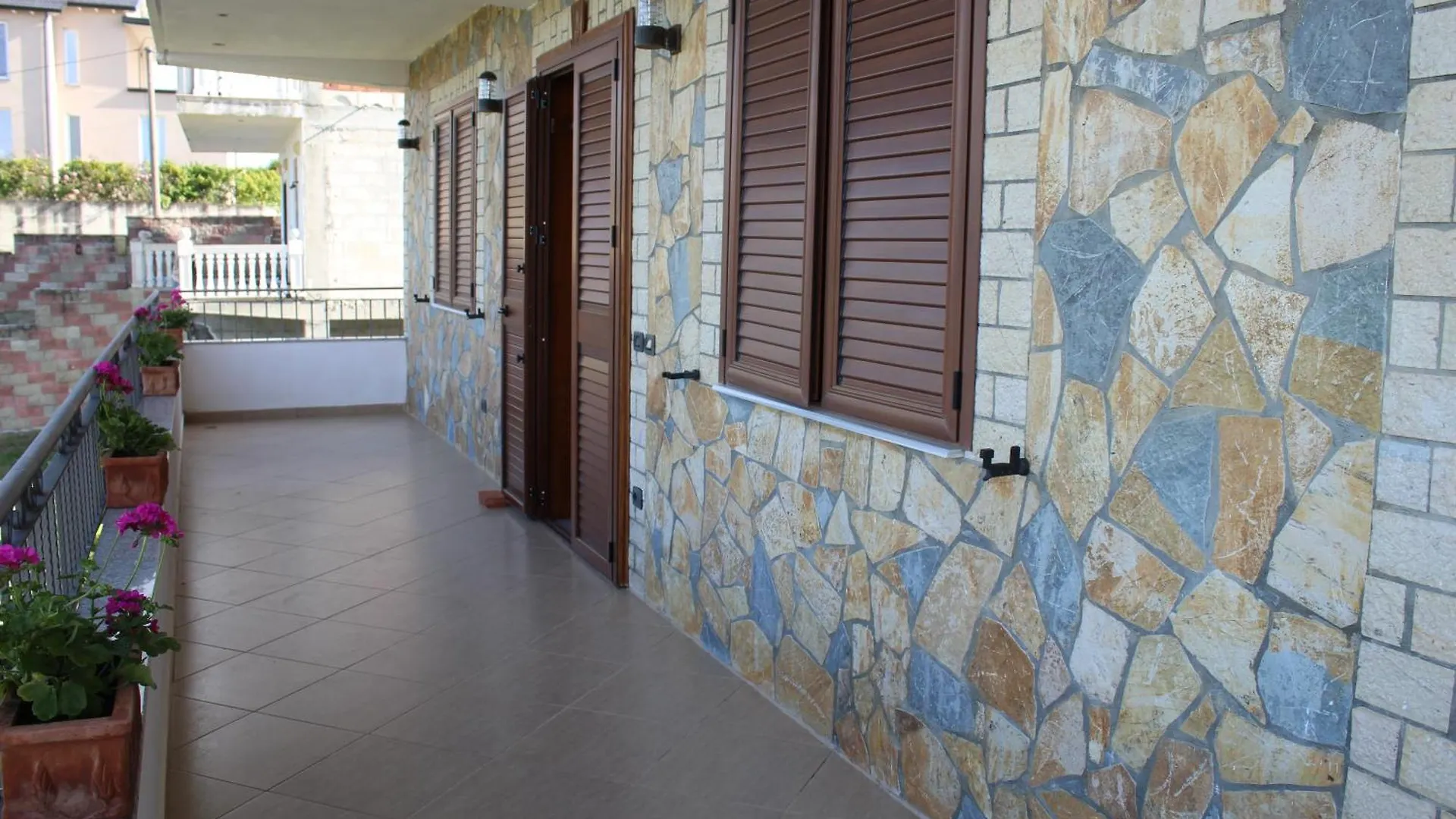 بيت للعطل Villa Panorama Ishem دراس ألبانيا